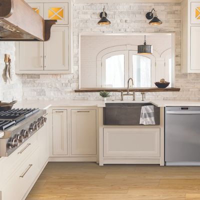 cream patterned carpet in living room